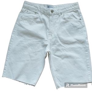 Zara white jean shorts denim high rise Bermuda cotton white size 8